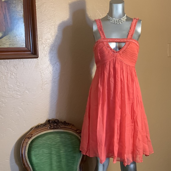 BCBGMAXAZRIA Coral 100% Sillk Mini Dress. Sz 6 - Picture 3 of 6